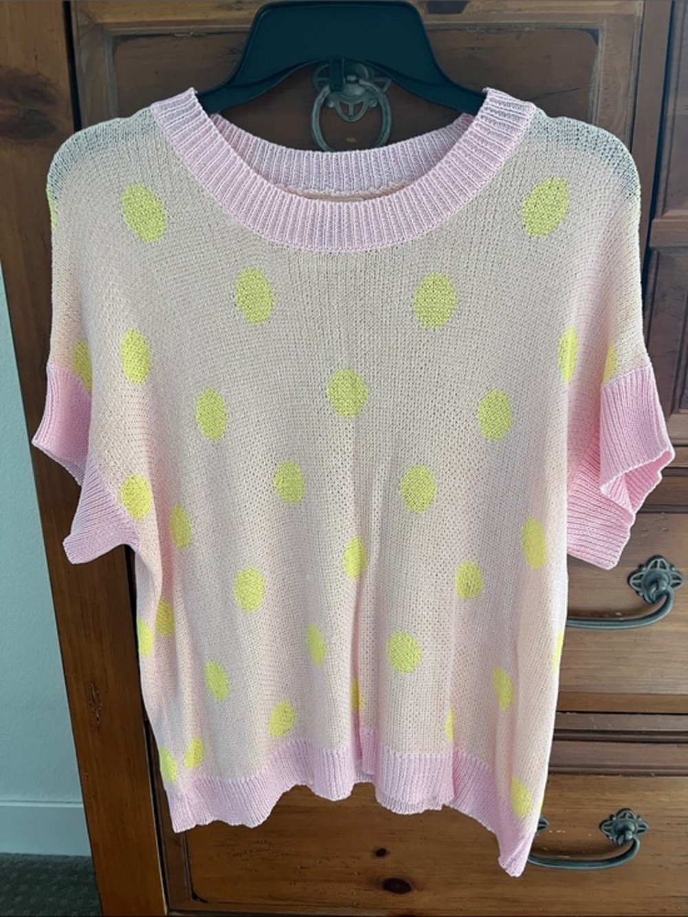 Light Pink Polka Dot Short-Sleeve Knit Sweater Size Large NWOT
